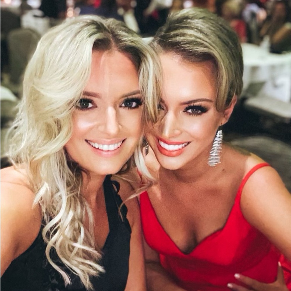 Meet your Poshers - Angie & Joanna 💕